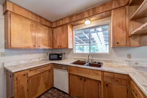 2044 Canyon Rd, Redding, CA 96001 photo 5