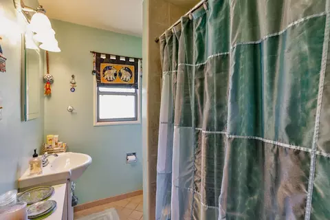 4654 Harrison Ave, Redding, CA 96001 photo 16