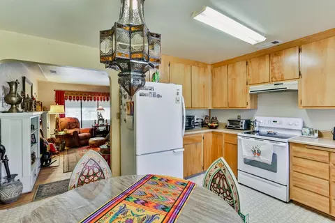 4654 Harrison Ave, Redding, CA 96001 photo 10