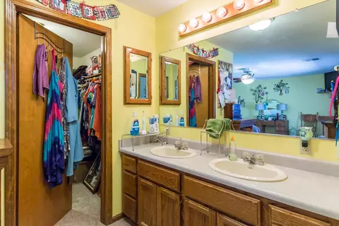 21660 Joy Ln, Redding, CA 96003 photo 16
