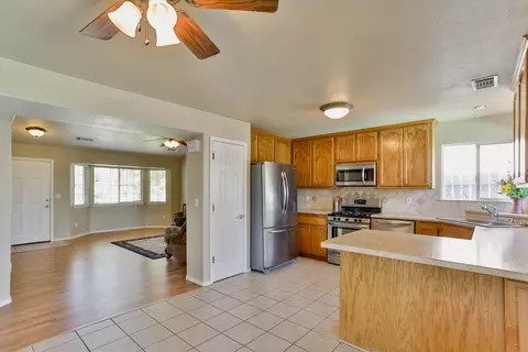 445 Viewpoint Dr, Redding, CA 96003 photo 16