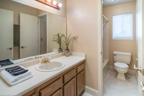 4475 Swallowtail Ct, Redding, CA 96003 photo 10