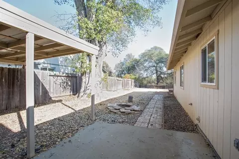 2573 Ishi Dr, Redding, CA 96002 photo 16