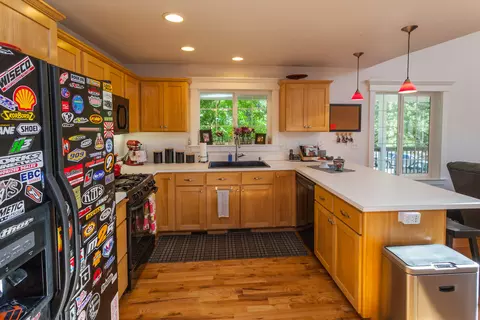 20133 Sunrise Dr, Redding, CA 96003 photo 11