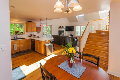 20133 Sunrise Dr, Redding, CA 96003 photo 10