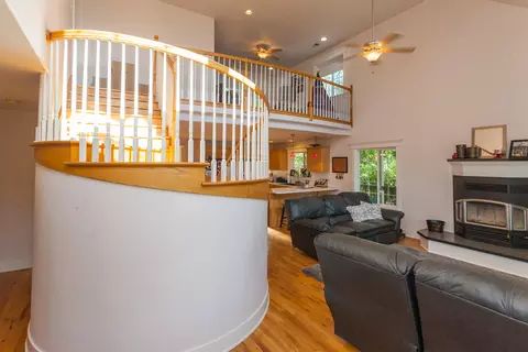 20133 Sunrise Dr, Redding, CA 96003 photo 5