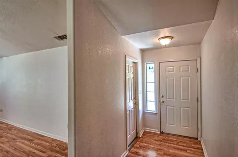 550 Viewpoint Dr, Redding, CA 96003 photo 3