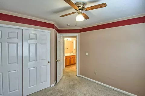550 Viewpoint Dr, Redding, CA 96003 photo 22