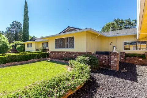 1345 Oakdale Ln, Redding, CA 96002 photo 5