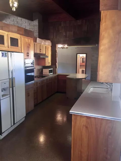 1645 Cascade Ln, Redding, CA 96002 photo 8