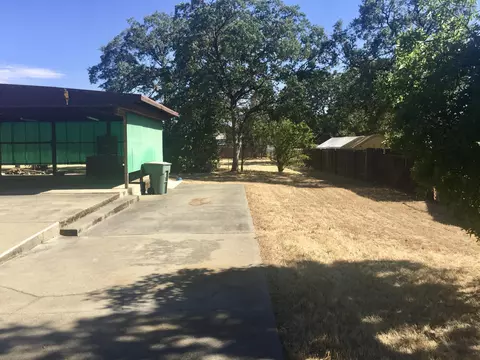 1645 Cascade Ln, Redding, CA 96002 photo 4