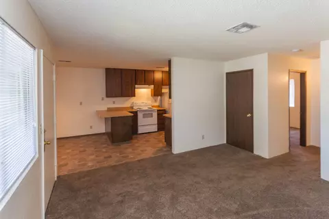 785 Kerryjen Ct, Redding, CA 96002 photo 2