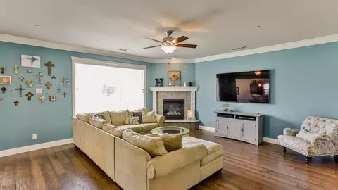 317 Stinson Loop, Redding, CA 96003 photo 7