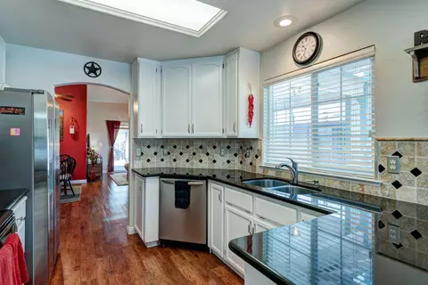 266 Buckhorn Walk, Redding, CA 96003 photo 10