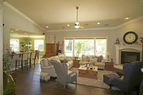 512 Antoinette Ct, Red Bluff, CA 96080 photo 7