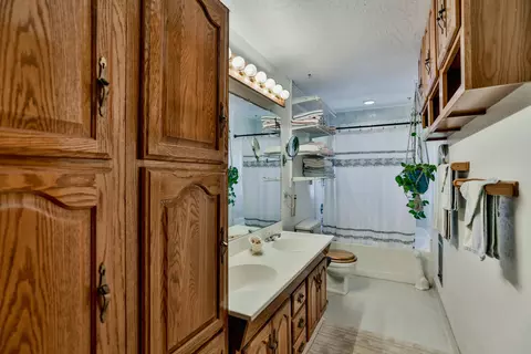 12250 Alpha Ln, Redding, CA 96003 photo 14