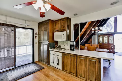 12250 Alpha Ln, Redding, CA 96003 photo 12