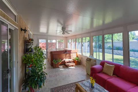 588 Castenda Dr, Redding, CA 96003 photo 15