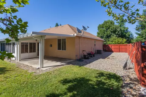 588 Castenda Dr, Redding, CA 96003 photo 27