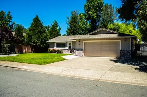 1820 Edgewood, Redding, CA 96003 photo 1