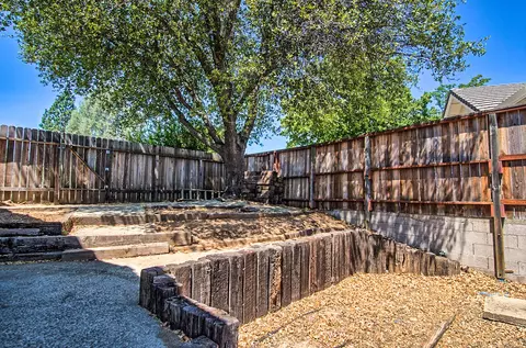 630 Royal Oaks Dr, Redding, CA 96001 photo 38