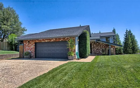 630 Royal Oaks Dr, Redding, CA 96001 photo 7