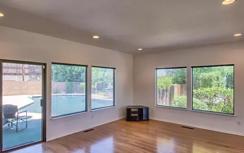 630 Royal Oaks Dr, Redding, CA 96001 photo 13