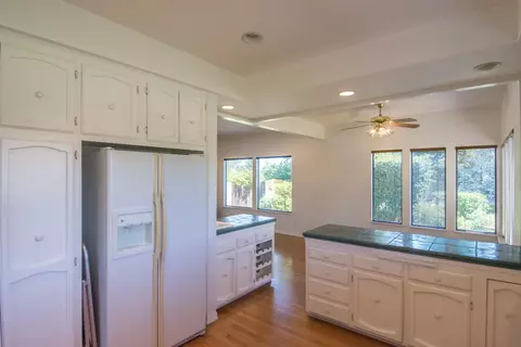 630 Royal Oaks Dr, Redding, CA 96001 photo 18