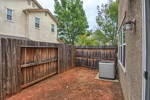 2375 Shining Star Way, Redding, CA 96003 photo 13