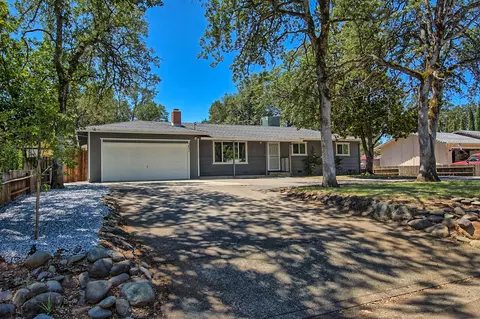 3451 Glenwood Dr, Redding, CA 96003 photo 3