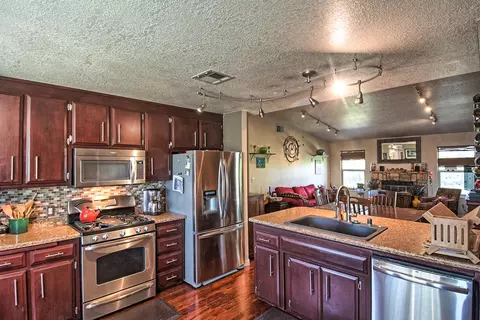 806 Grouse Dr, Redding, CA 96003 photo 11