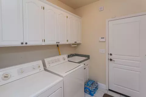 1648 Galway Dr, Redding, CA 96001 photo 20