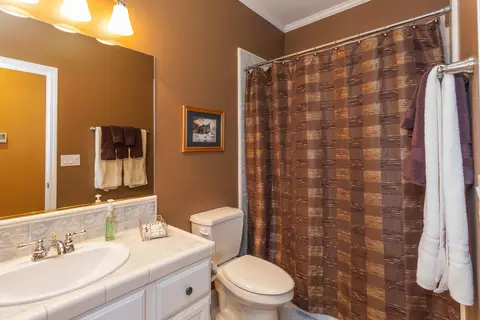 1648 Galway Dr, Redding, CA 96001 photo 18