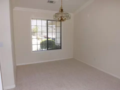 2735 Dawnridge Dr, Redding, CA 96001 photo 6