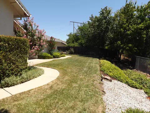 2735 Dawnridge Dr, Redding, CA 96001 photo 27