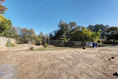1266 Riviera Dr, Redding, CA 96001 photo 19