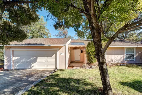 1266 Riviera Dr, Redding, CA 96001 photo 3