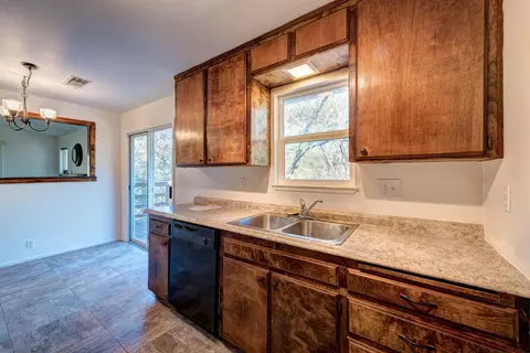 1266 Riviera Dr, Redding, CA 96001 photo 11