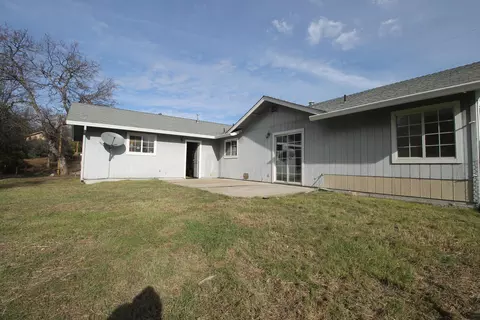 11928 Orla Ln, Redding, CA 96003 photo 17