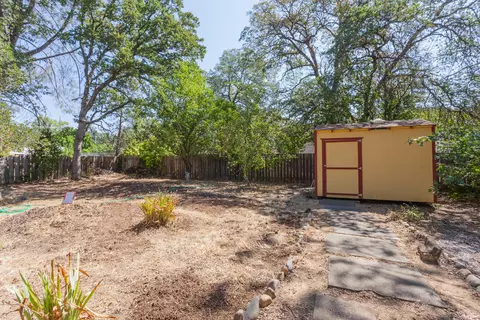 2061 Penn, Redding, CA 96002 photo 7