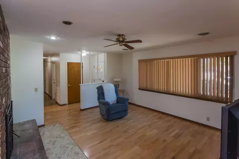 2061 Penn, Redding, CA 96002 photo 14