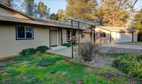 17118 Jay Dee Ln, Anderson, CA 96007 photo 1
