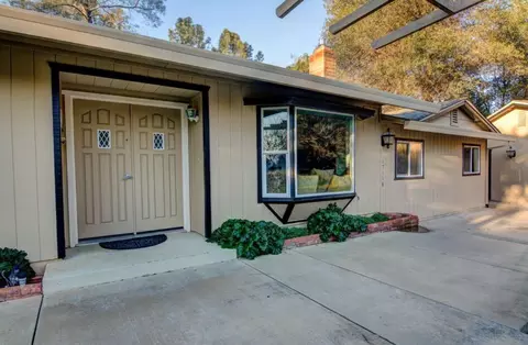 17118 Jay Dee Ln, Anderson, CA 96007 photo 3