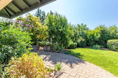 2111 Princeton Way, Redding, CA 96003 photo 34