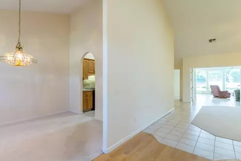 2111 Princeton Way, Redding, CA 96003 photo 9