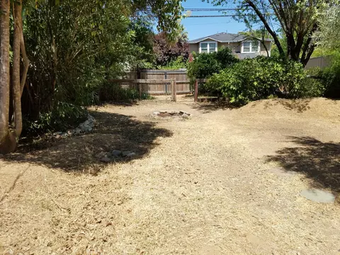 662 State St, Redding, CA 96001 photo 51