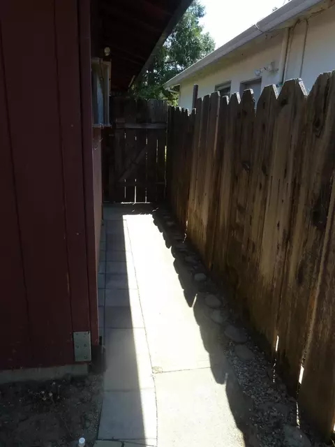 662 State St, Redding, CA 96001 photo 34