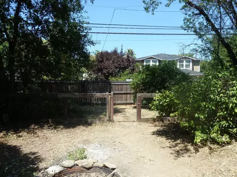 662 State St, Redding, CA 96001 photo 35