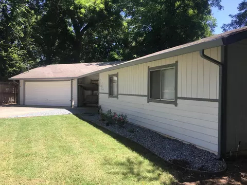 2967 Mahan St, Redding, CA 96001 photo 1