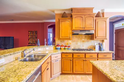 1352 Spinnaker Dr, Redding, CA 96003 photo 6